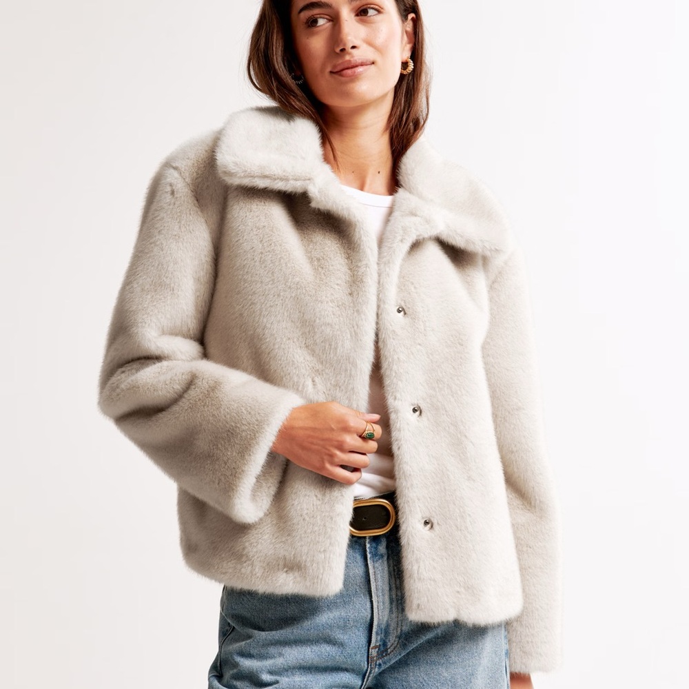 Abercrombie & Fitch Short Faux Fur Coat